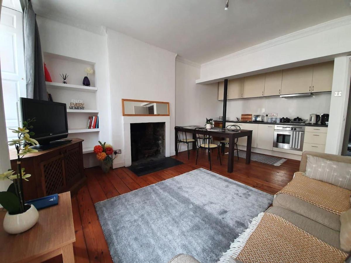 Lovely 2 Bedroom Flat In The Heart Of The City Edinburgh Exterior photo